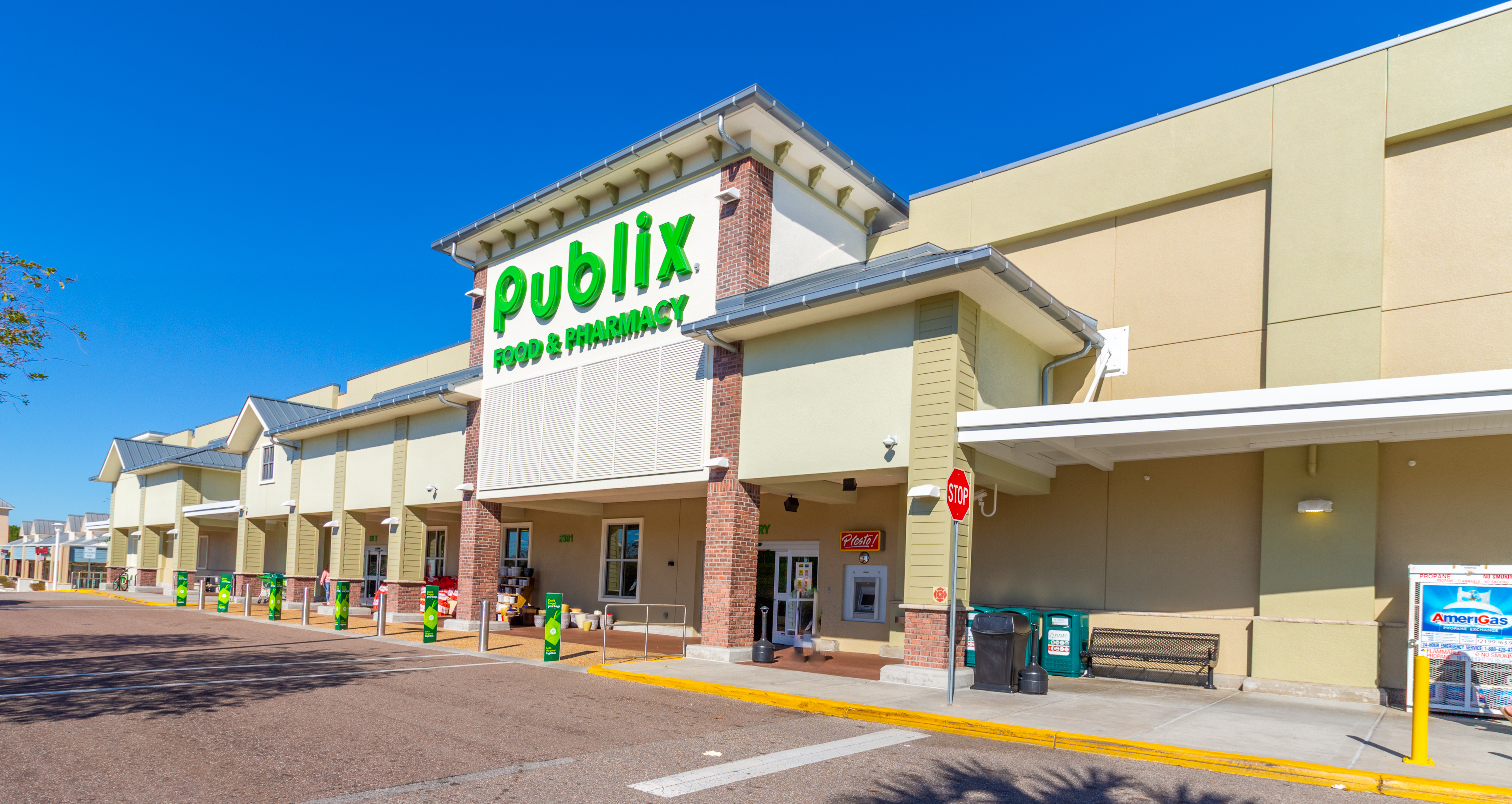 Springs Plaza, a Publix-shadowed neighborhood retail center in Longwood, Florida